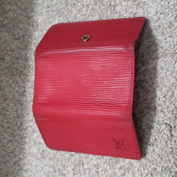 LOUIS VUITTON RED EPI KEYHOLDER AUTHENTIC - Picture 3 of 8